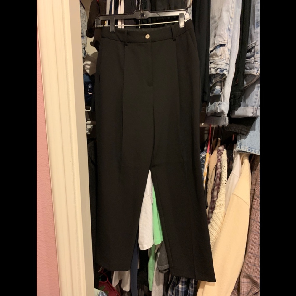 NWOT Black Topshop slacks size 4!